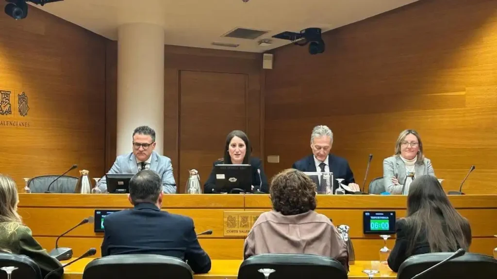 Controversia en la Generalitat Valenciana por la Comisión de Investigación de Viviendas Protegidas