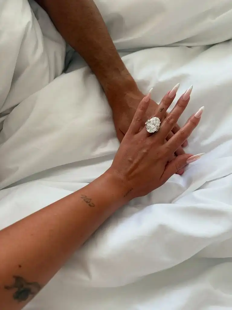 El Brillante Compromiso de Georgina Rodríguez y Cristiano Ronaldo: Un Amor que Brilla con Fuerza