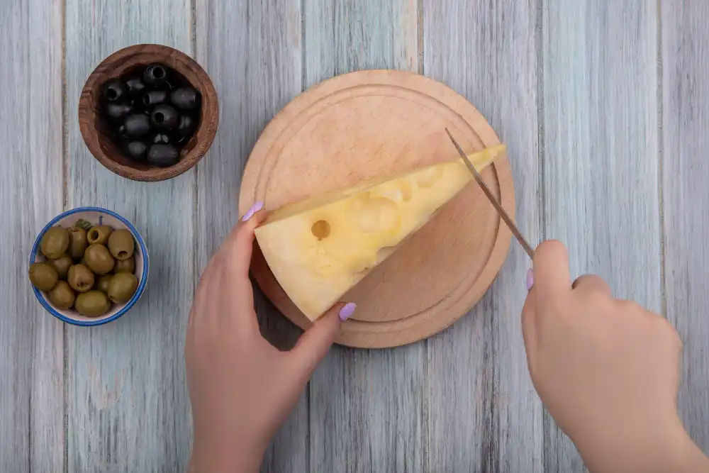 Mejores frutas para dormir: qué comer antes de acostarse según un cardiólogo