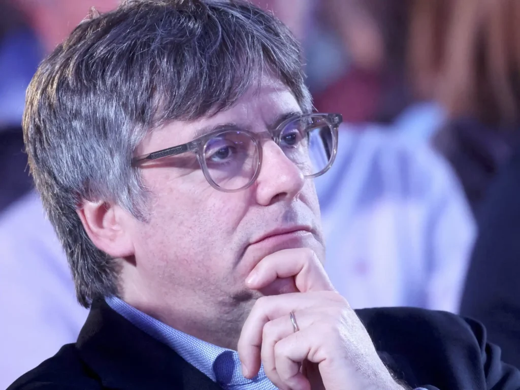 Mossos en institutos Cataluña: ¿qué implica el plan piloto voluntario?
