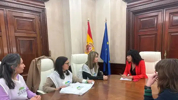 Mujeres por Almaraz: Un Llamado a la Igualdad y la Sostenibilidad Económica