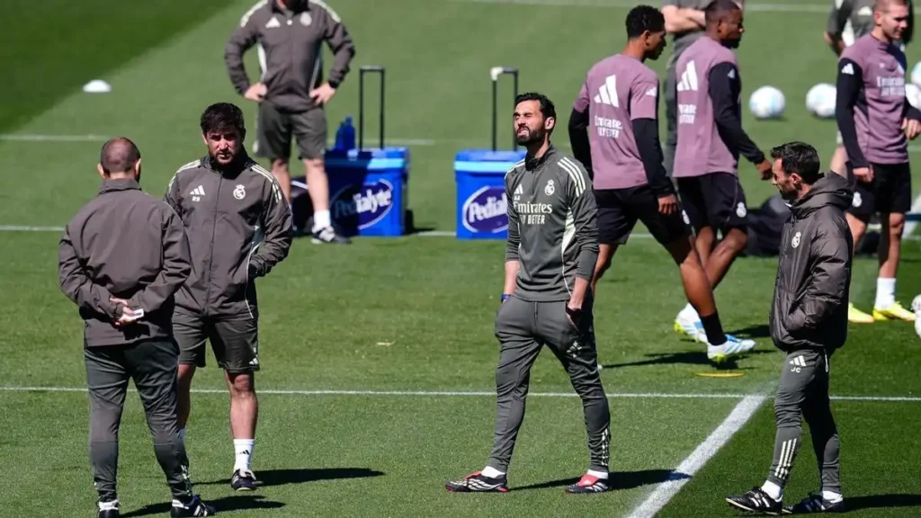 Arbeloa y Mbappé: crisis de autoridad en el Real Madrid antes del regreso de Mourinho